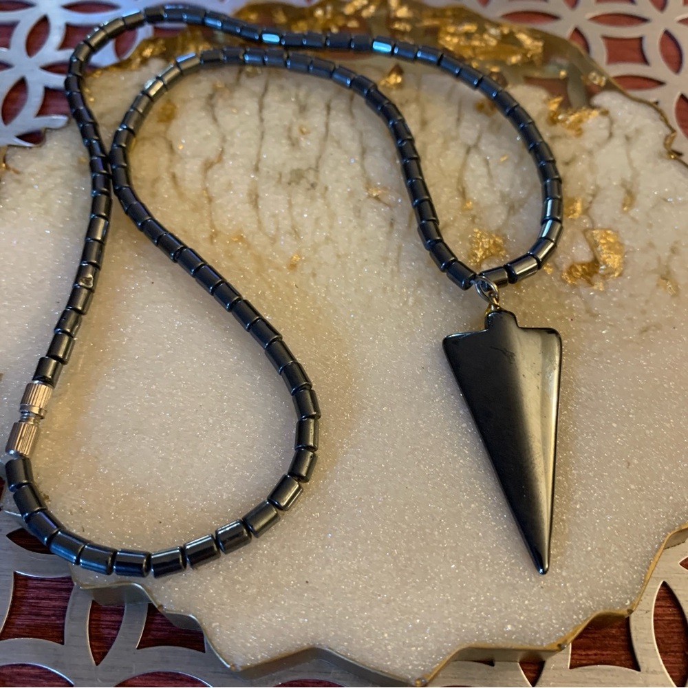 Black Beaded Necklace with Arrowhead Pendant